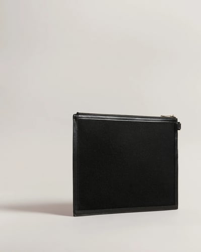 باوتش باللون الاسود من تيد بيكر