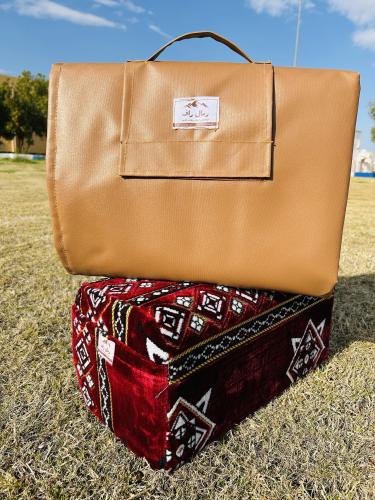 مدهـ شنطه جلد ضد الماء مترين في ٨٠ سانتي سهل للحمل...