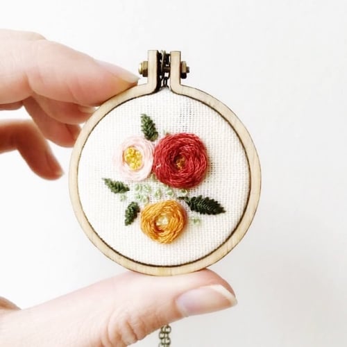 قلادة دائرة