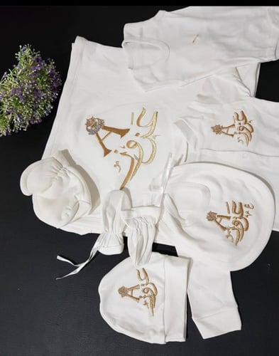 طقم مواليد بناتي