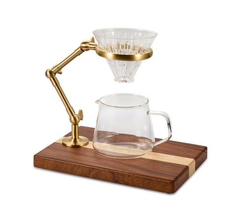 استاند v60 خشبي | حامل اقماع ذهبي