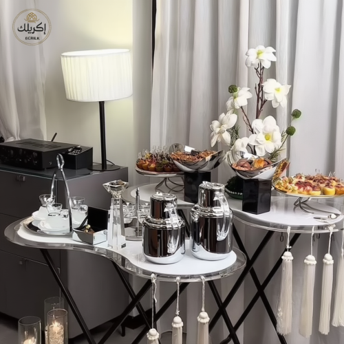 طاولة ضيافة بلون ابيض فخم