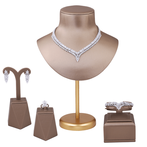 طقم مرصع بالزركون البراق