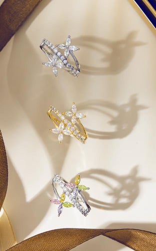 خاتم بتصميم زهرة