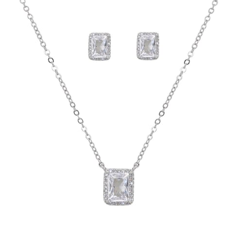 نصف طقم مزين بحجر الزركون البراق