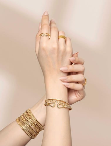 سوار مزين بأحجار الزركون