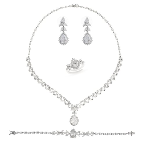 طقم مميز مرصع بالزركون البراق