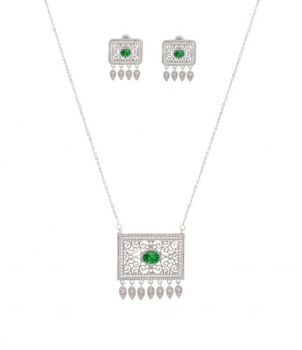 نصف طقم مميز مزين بأحجار الزركون الملونة