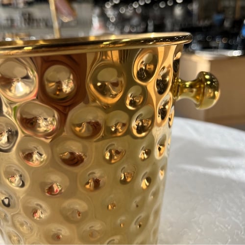 سطل ثلج ذهبي