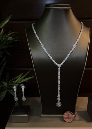 عقد سيلفر مع حلق