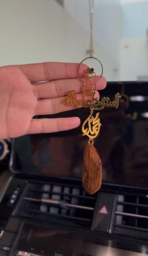 تعليقة سيارة على شكل لمبة