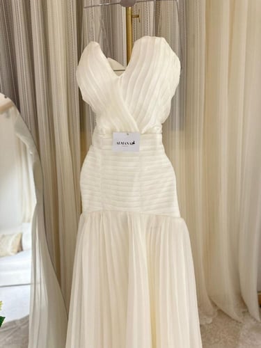 فستان ناعم ابيض توب