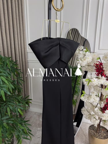 فستان كلارا اسود