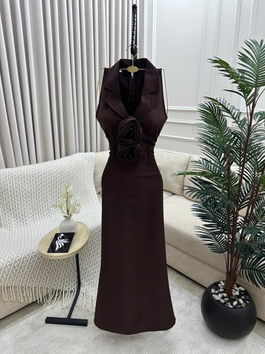 فستان ناعم بني