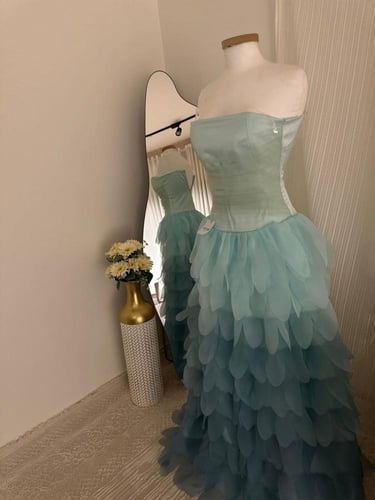 فستان صدر تل واورجنزا طبقات