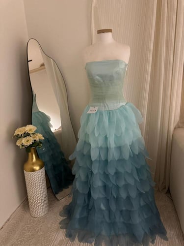 فستان صدر تل واورجنزا طبقات