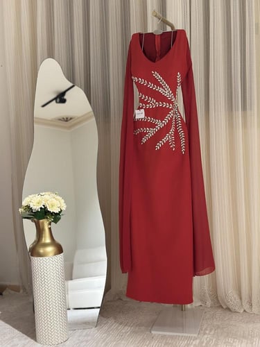 فستان احمر ناعم اكمام طويله شيفون