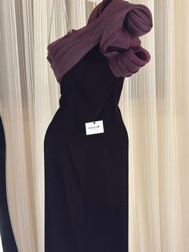 فستان شتوي مخمل ليلكي كتف واحد