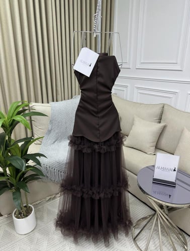 فستان توب راقٍ وأنيق للسهرات بلون بني كاكاو مزين ب...