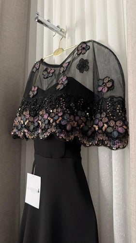 فستان ناعم اسود قطعتين توب مطرز