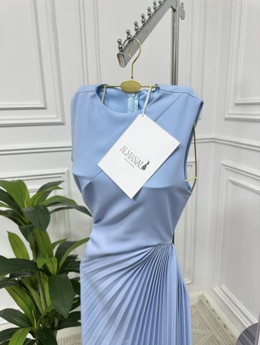 فستان سماوي ناعم باربي