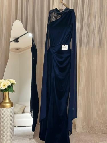 فستان شتوي مخمل كحلي