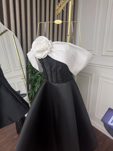 فستان قصير ناعم ميكادو