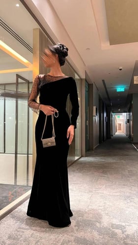 فستان جوخ تل