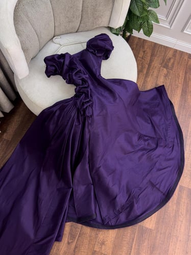 سهرة ميكادو بنفسجي ملكي بأكمام منفوشة وخامة تفت لا...