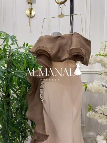 سهرة بيج كريب بطبقات كشكش ترتر فضي جانبية