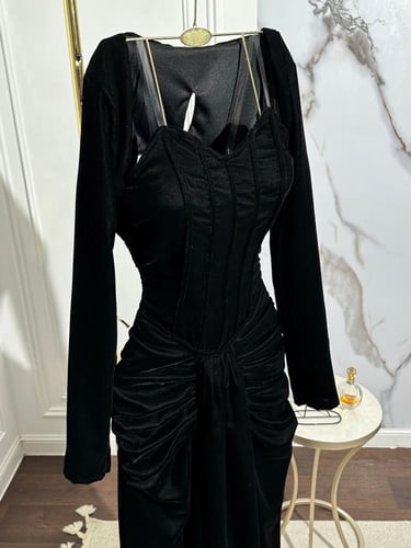 مخمل كوري كورسيه