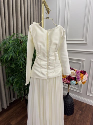 فستان ناعم سكري