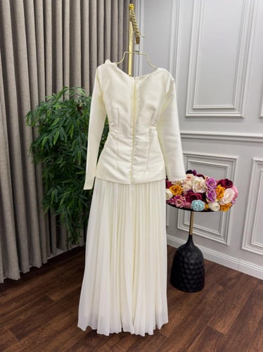 فستان ناعم سكري