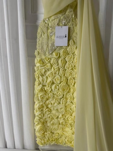 فستان سهره اصفر تطريز وذيل شيفون