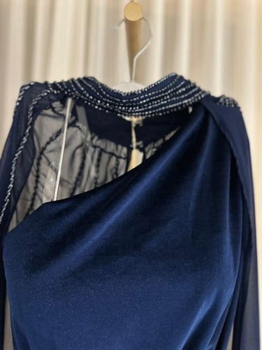 فستان شتوي مخمل كحلي