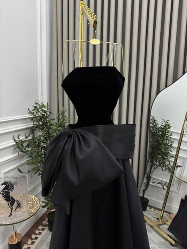 فستان شتوي جوخ ميكادو اسود