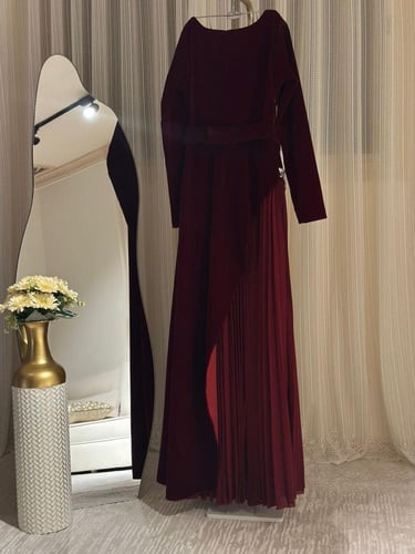 فستان شتوي سهره اكمام جوخ وشيفون كسرات