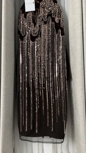 فستان سهره شتوي بني توب وشال