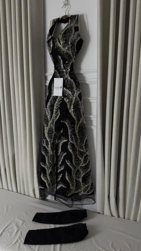 فستان سهره تل مطرز خرز فضي وذهبي