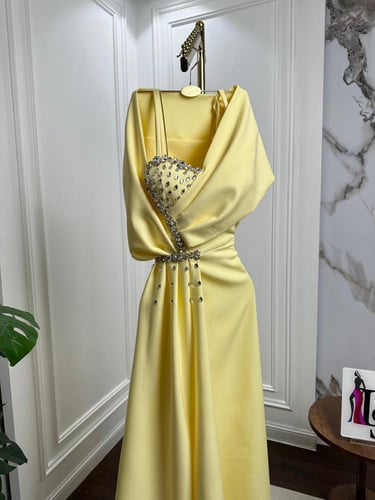 فستان باربي تطريز ليموني