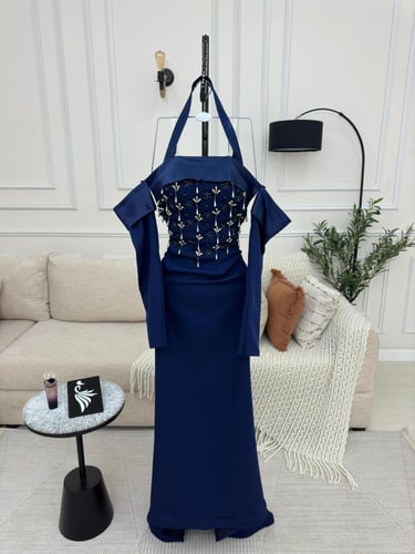 فستان باربي مع تفته تطريز يدوي