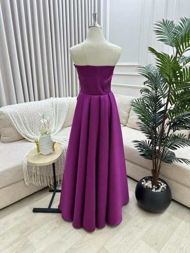 فستان ارجواني ملكي