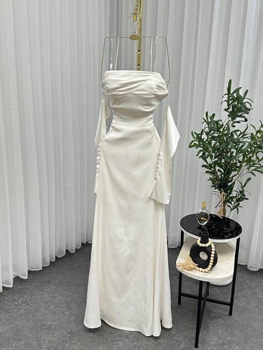 فستان ناعم ابيض تفته استرتش