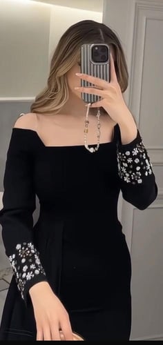 فستان اسود اكمام