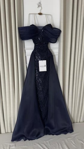 فستان سهره كحلي صدر كلفه تطريز ذيل اورجنزا