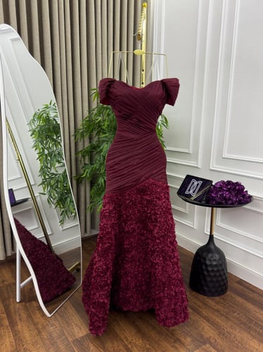 سهرة عنابي كت بكسرات وتنورة زهرية فخمة