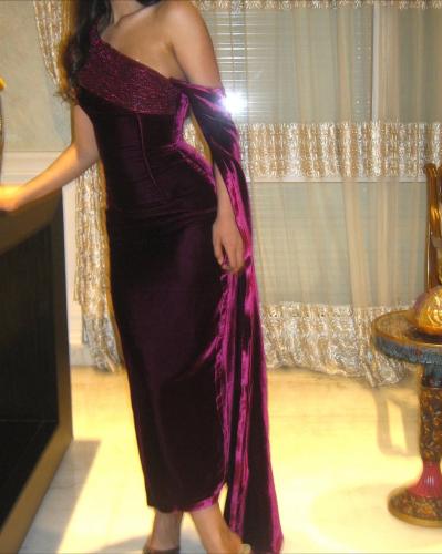 فستان شتوي ناعم مخمل عودي