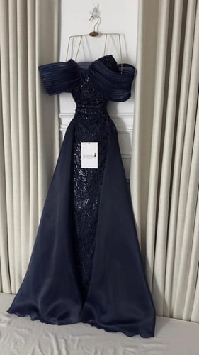 فستان سهره كحلي صدر كلفه تطريز ذيل اورجنزا