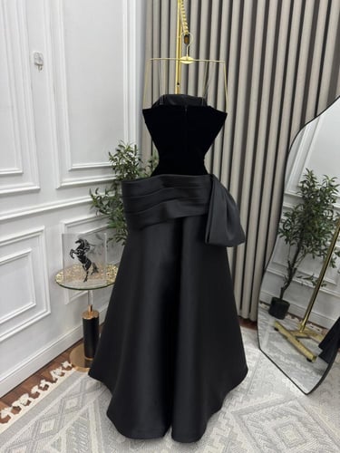 فستان شتوي جوخ ميكادو اسود