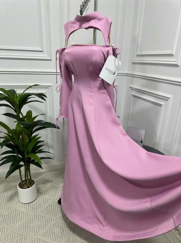 فستان بينك تفته